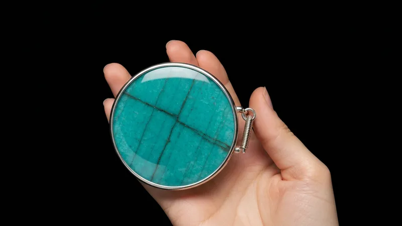 Bague Emeraude Ajustable Confort Et Style